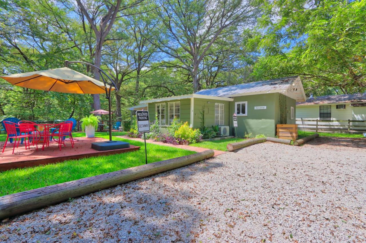 ウィンバリー Creekside Cabins - The Getawayヴィラ エクステリア 写真